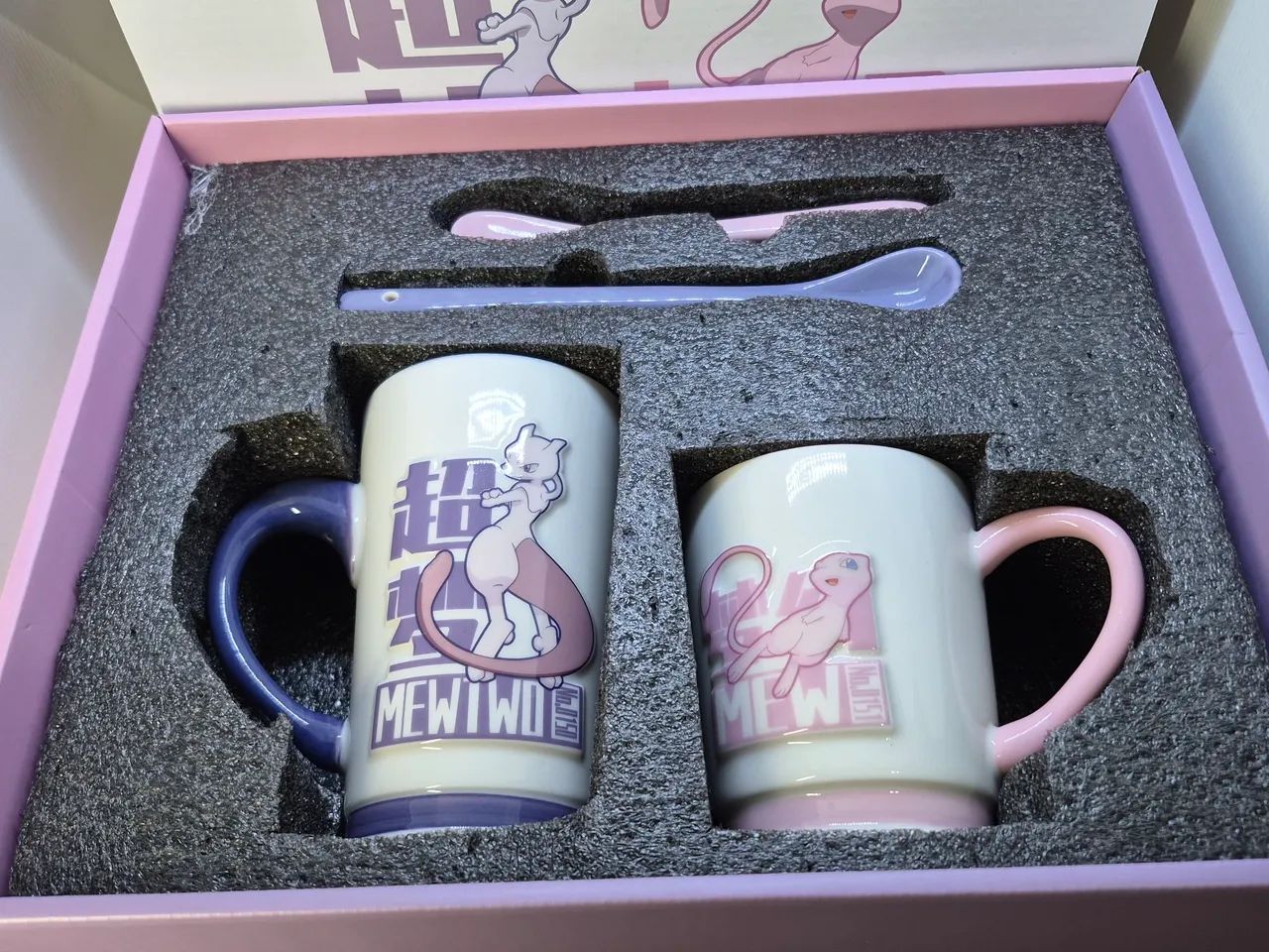 Conjunto Caneca Mewtwo e Mew