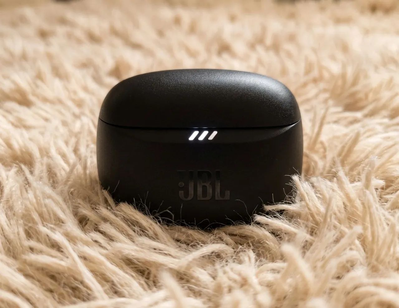 Fone JBL Tune Buds Bluetooth - Original com Estojo de Carregamento - Foto 2