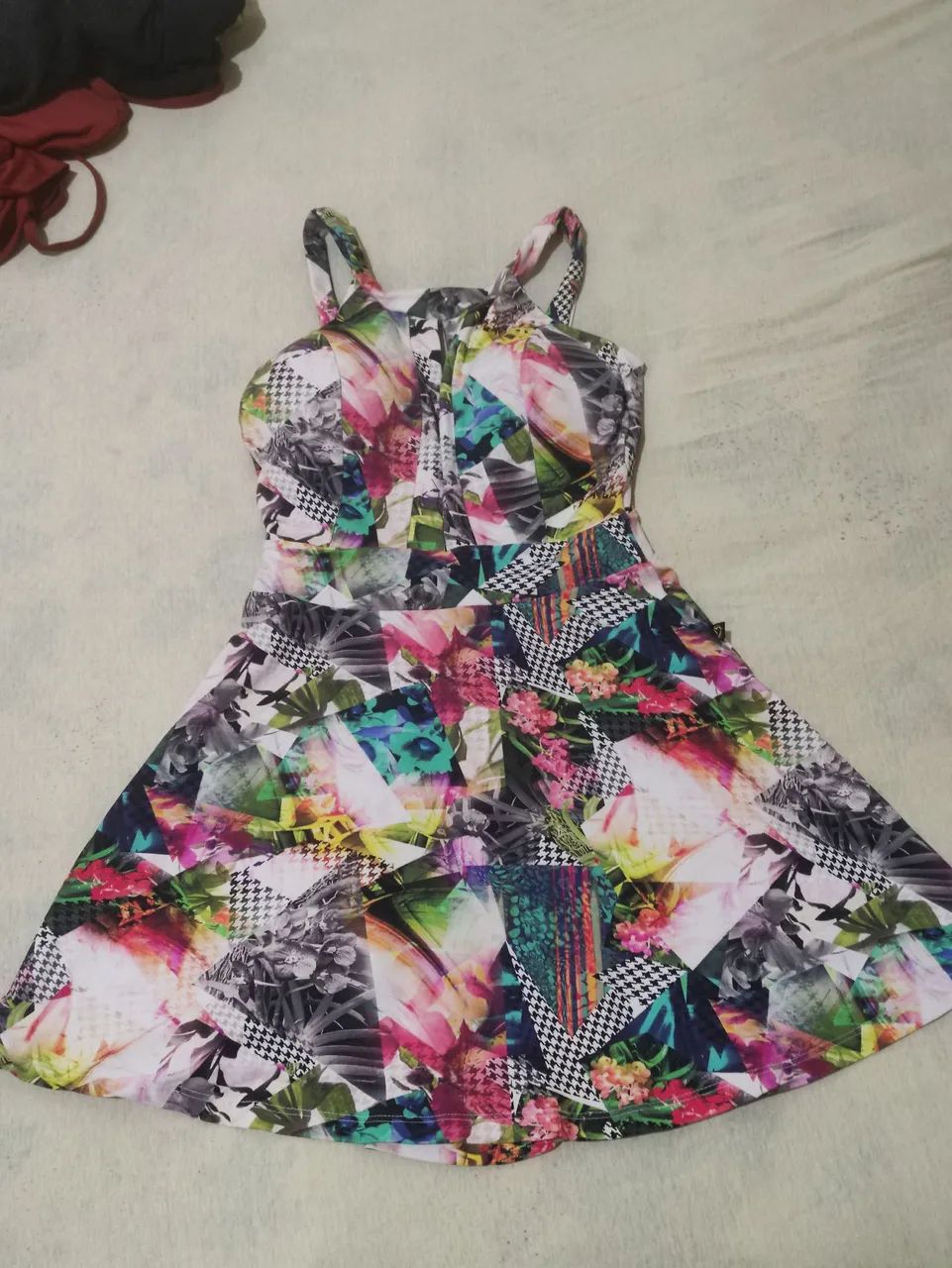 Vendo esses macaquinhos e vestido - Foto 5