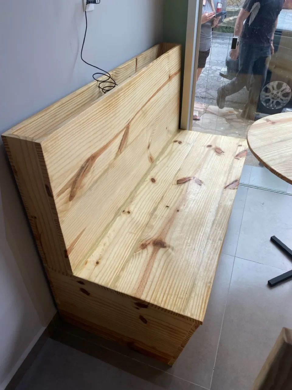 Mesa estilo industrial e banco feito em Pinus  - Foto 3