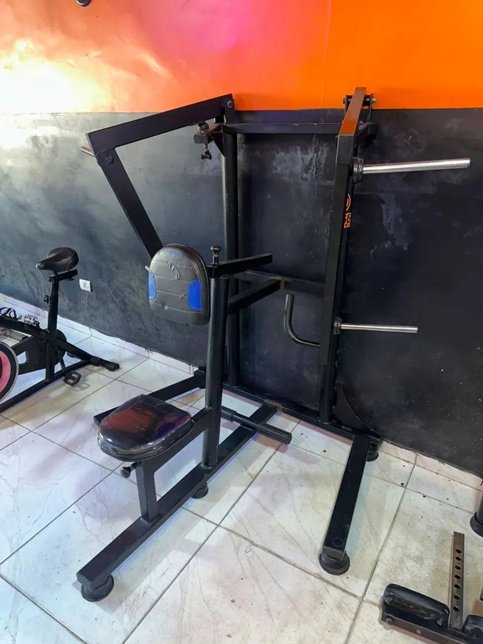Máquina - academia  - Foto 2