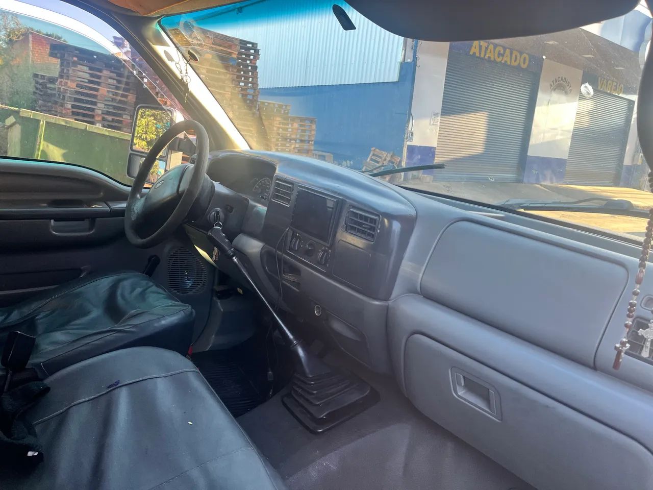 Vendo f350 2005 cummis  - Foto 2