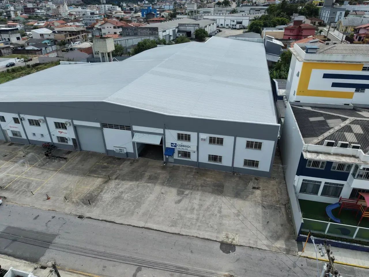 Galpão de 2420mts - São José/SC - Prox da BR
