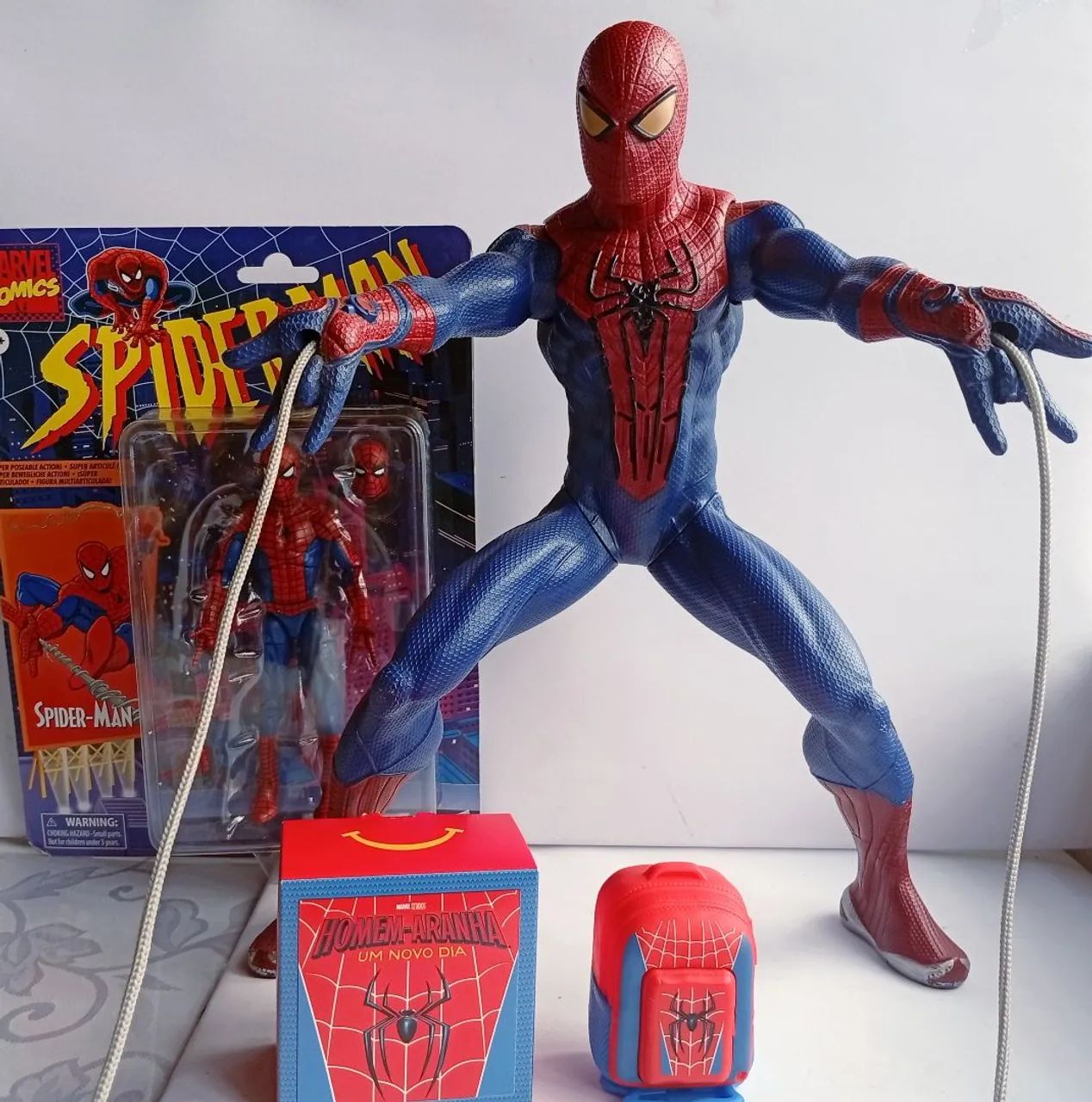 Bonecos homem aranha marvel