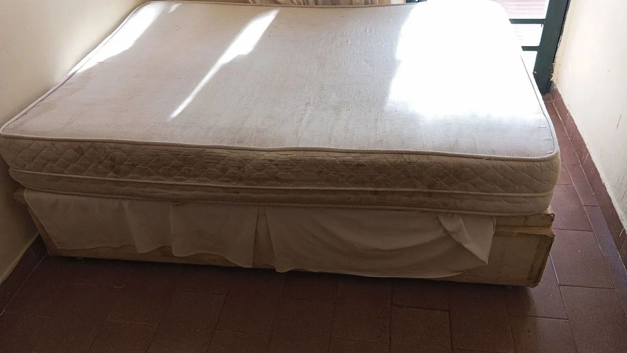 Cama box baú casal c/ colchão - Foto 2