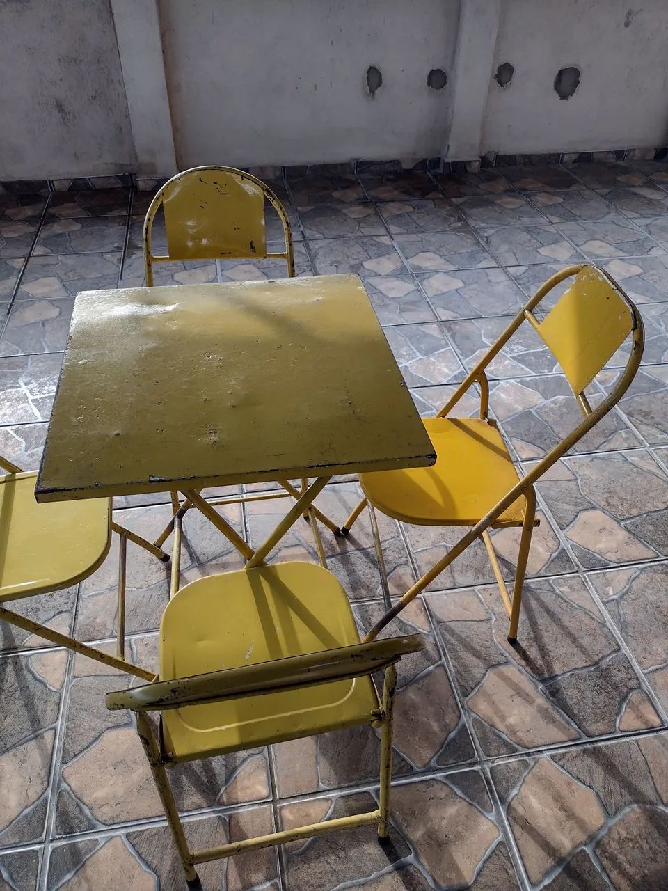 Conjunto de mesa com cadeiras - Foto 3