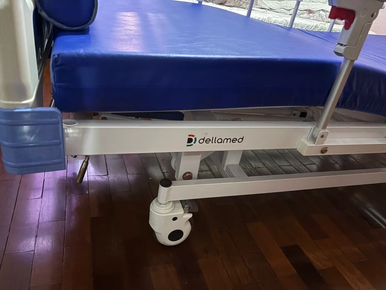 Cama Hospitalar Manual DX3 3 Movimentos até 200 Kg Dellamed - Foto 2