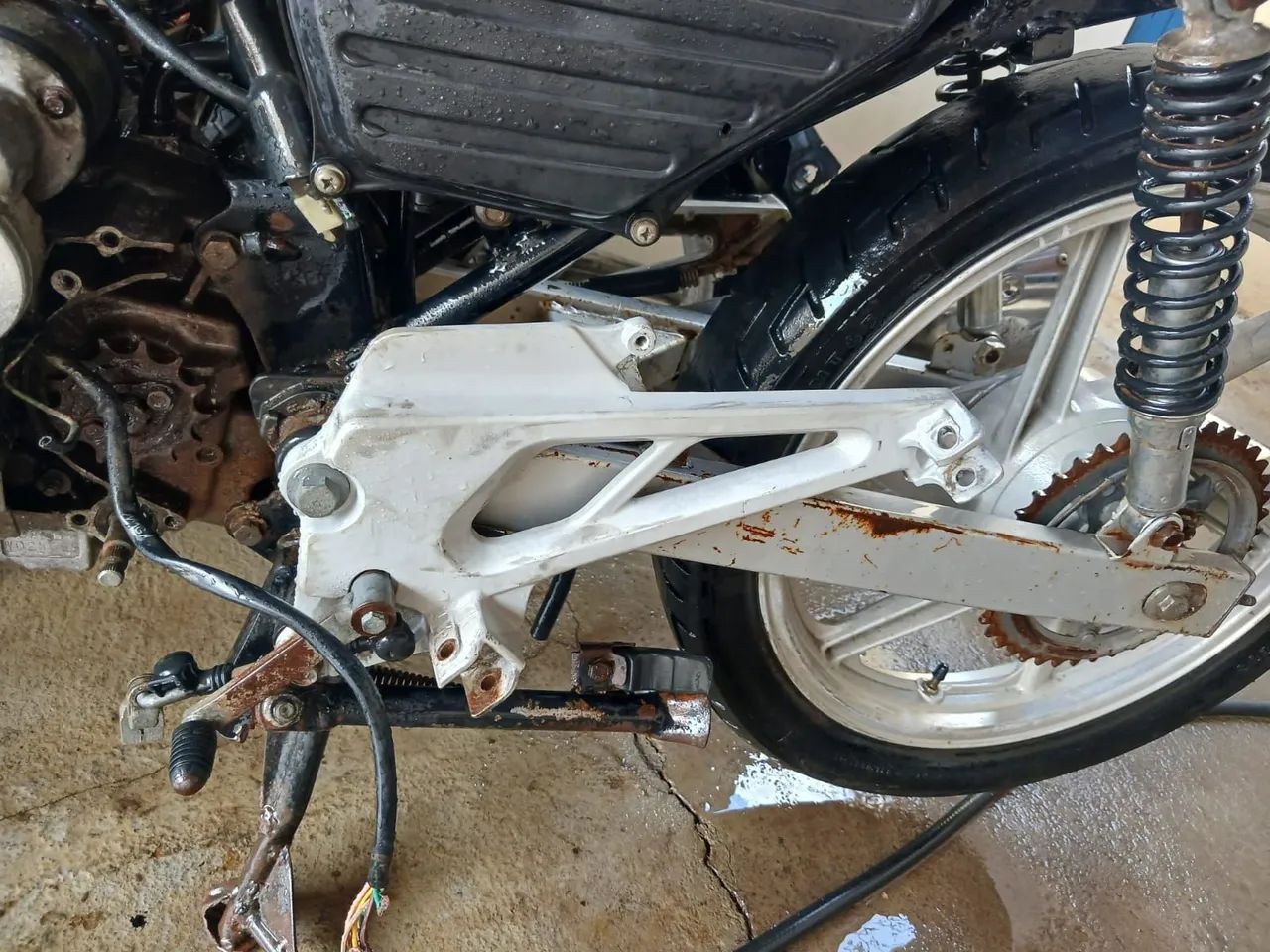 Roda da cbx 200 strada  - Foto 4