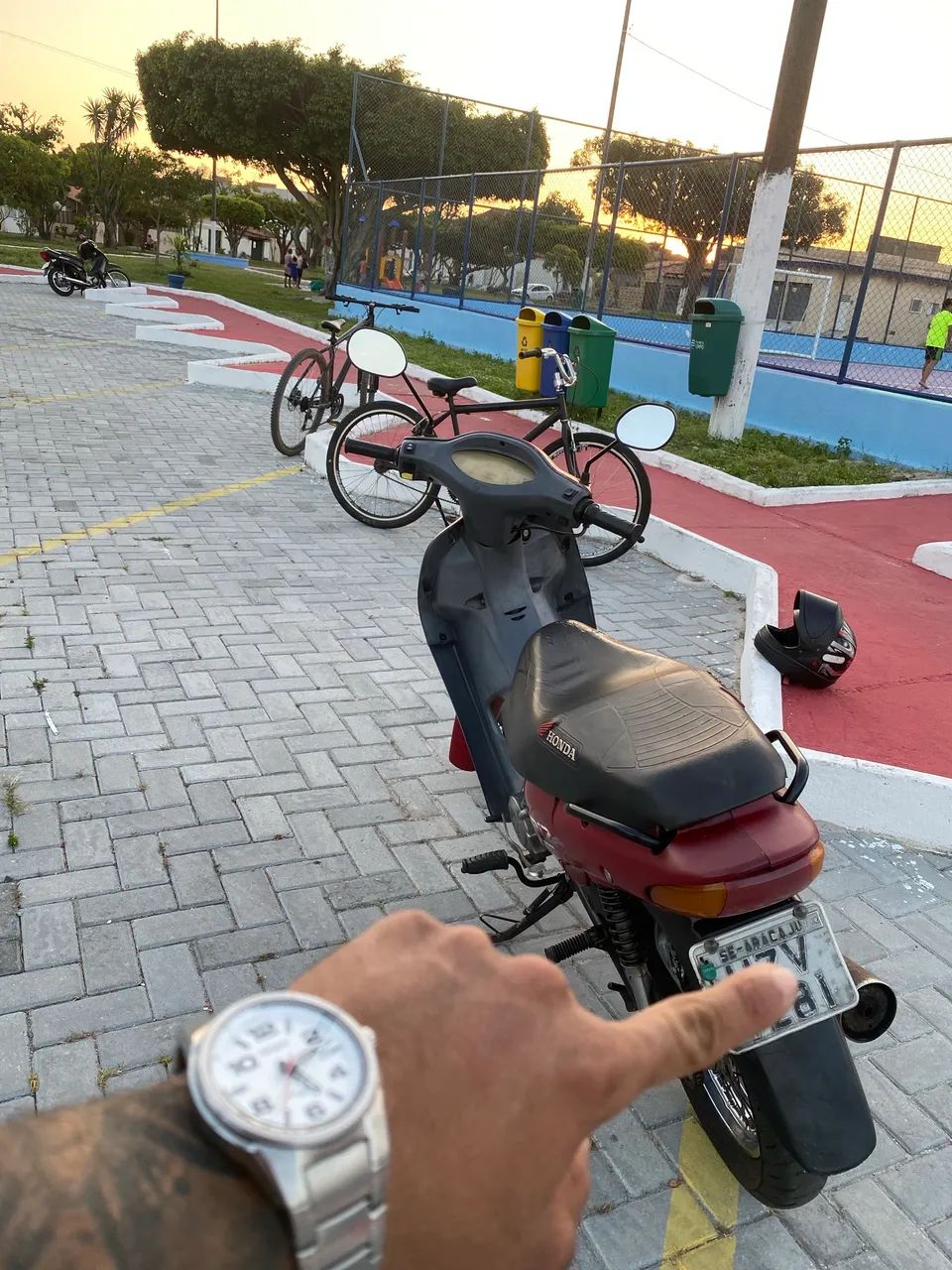 Biz 100 - Foto 4