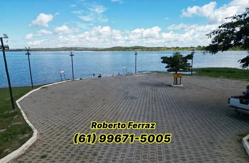 Casa à Venda Corumbá IV,  com Jacuzzi