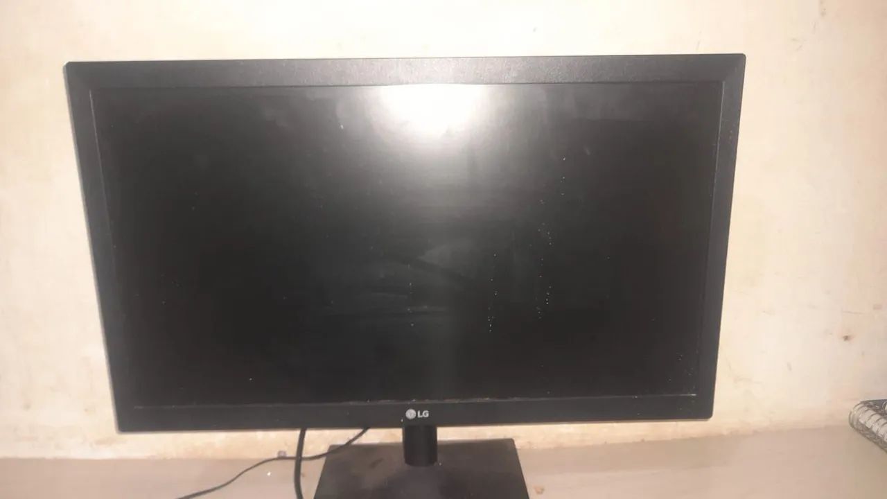 Monitor LG 19.5"