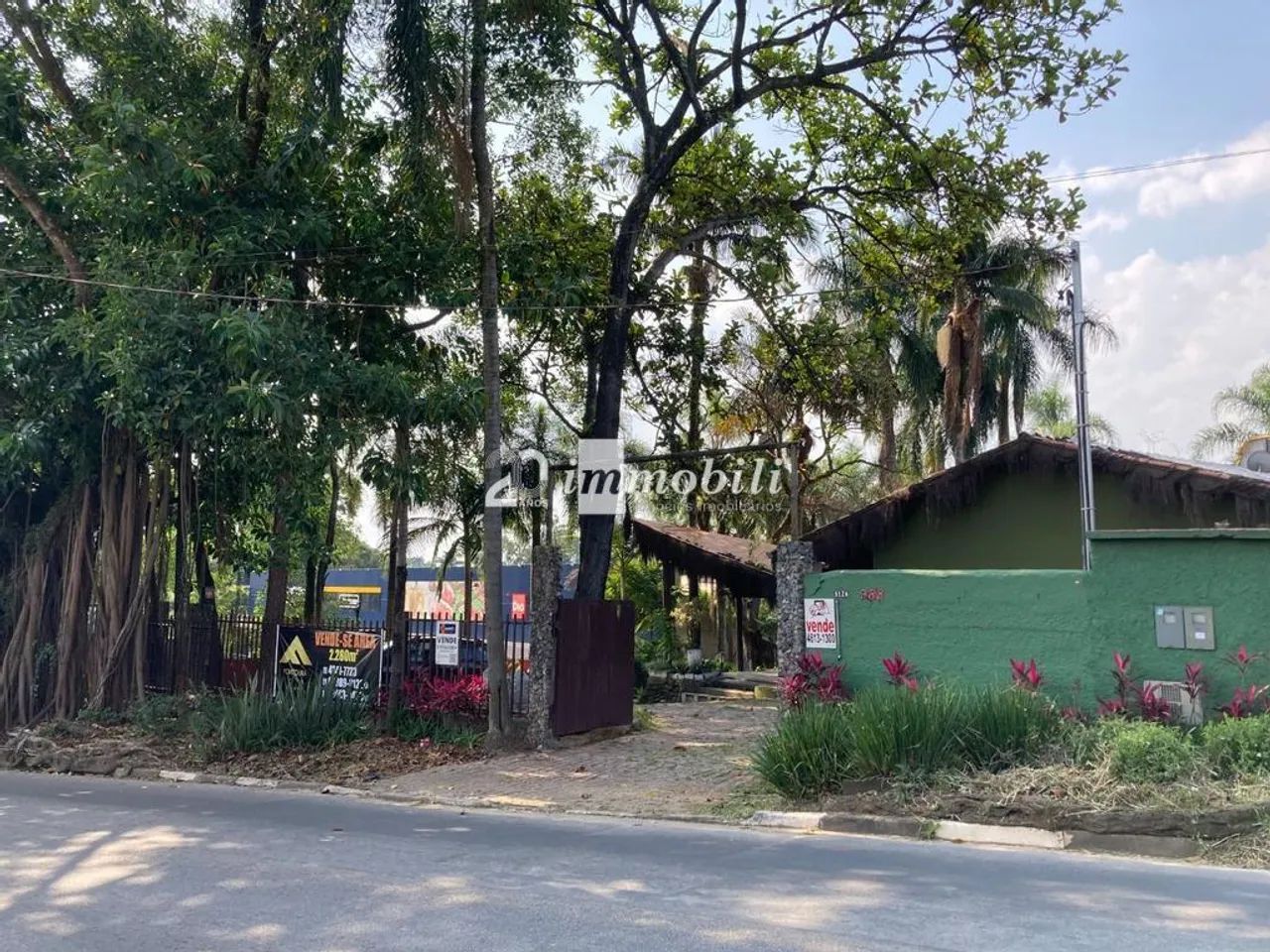 Casa à venda e para alugar em Cotia, Granja Viana, com 4 quartos, com 450 m² - Foto 3