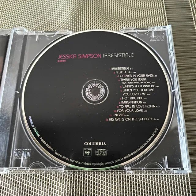 cd Jessica Simpson - Irresistible (2001) RARO - Excelente estado - Foto 3