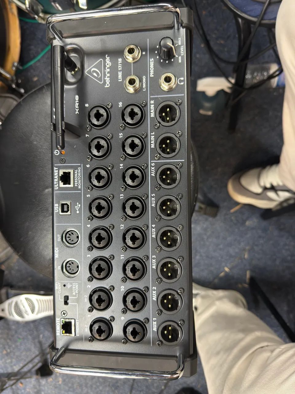 XR18 Behringer  - Foto 2