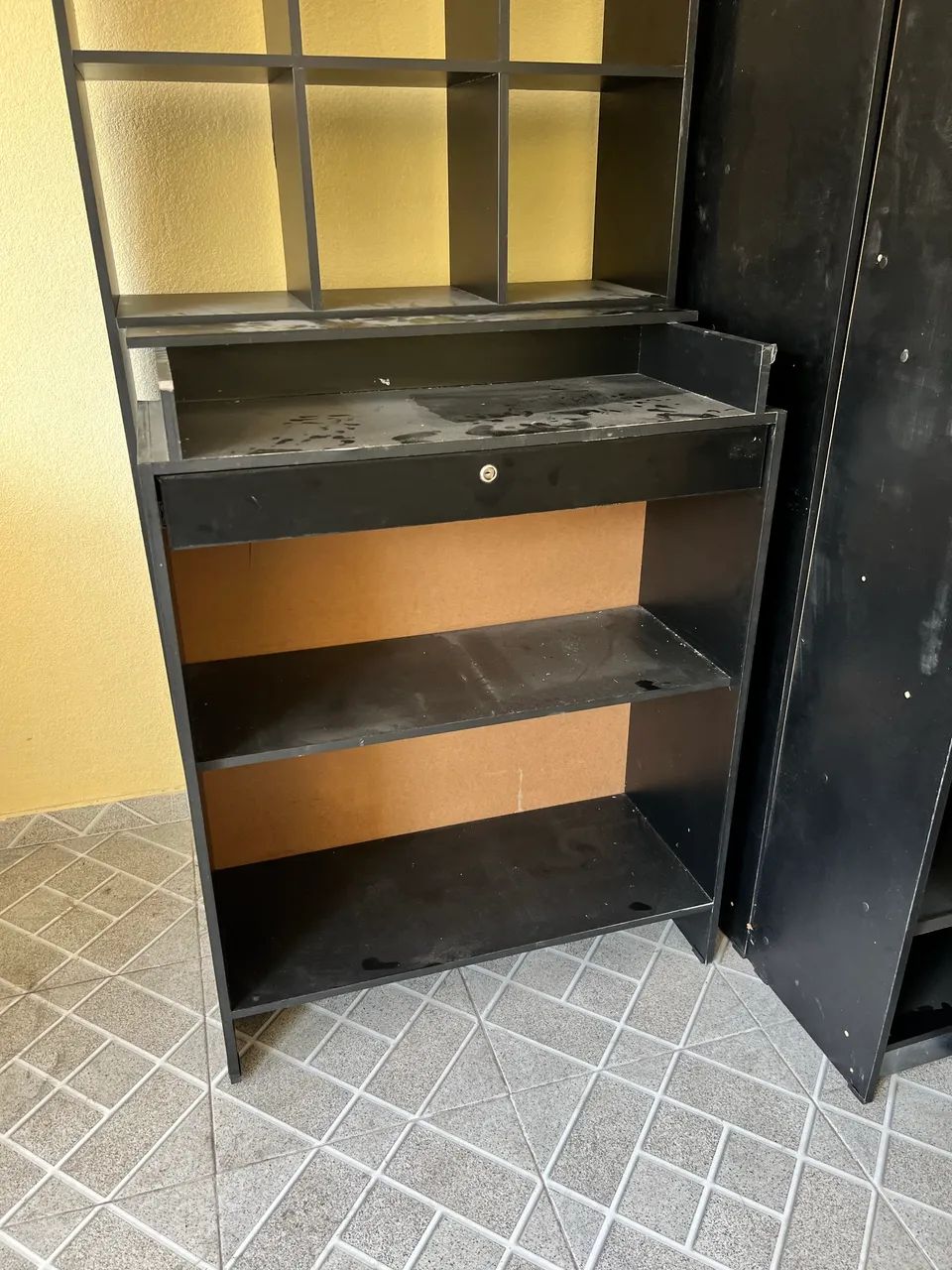 Armario estante com portas + caixa de loja - Foto 2