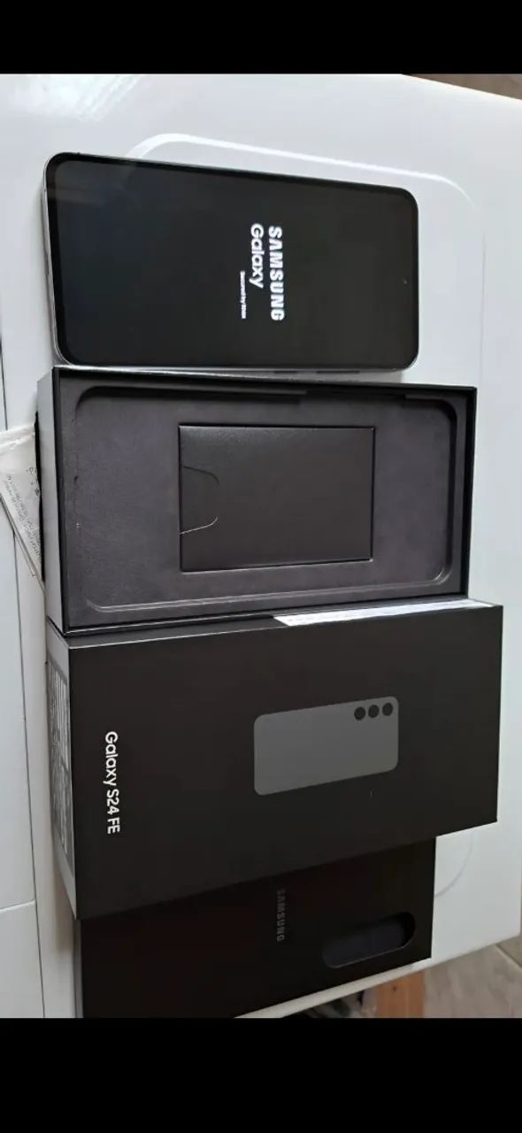 Celular Samsung s24 FE,com nota e garantia. 