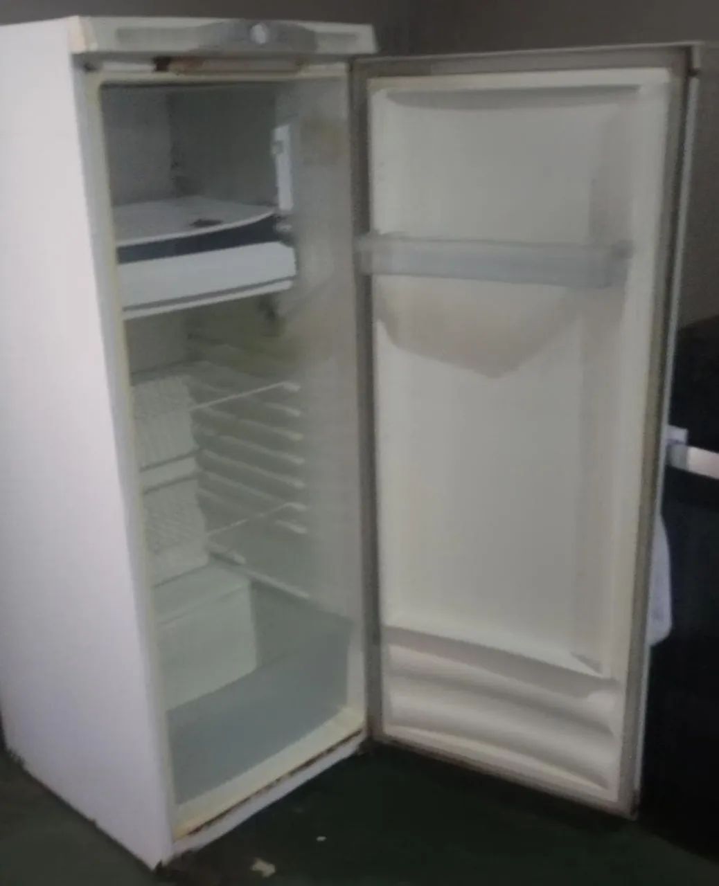 Vendo geladeira continental usada. - Foto 3