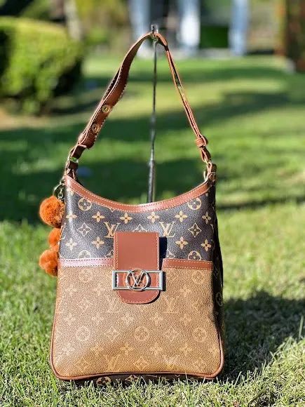 Bolsa Louis Vuitton Transversal - Foto 2