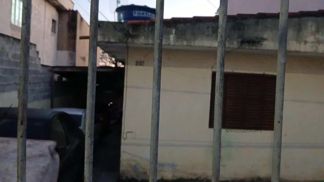 Terreno com casa antiga - Foto 3