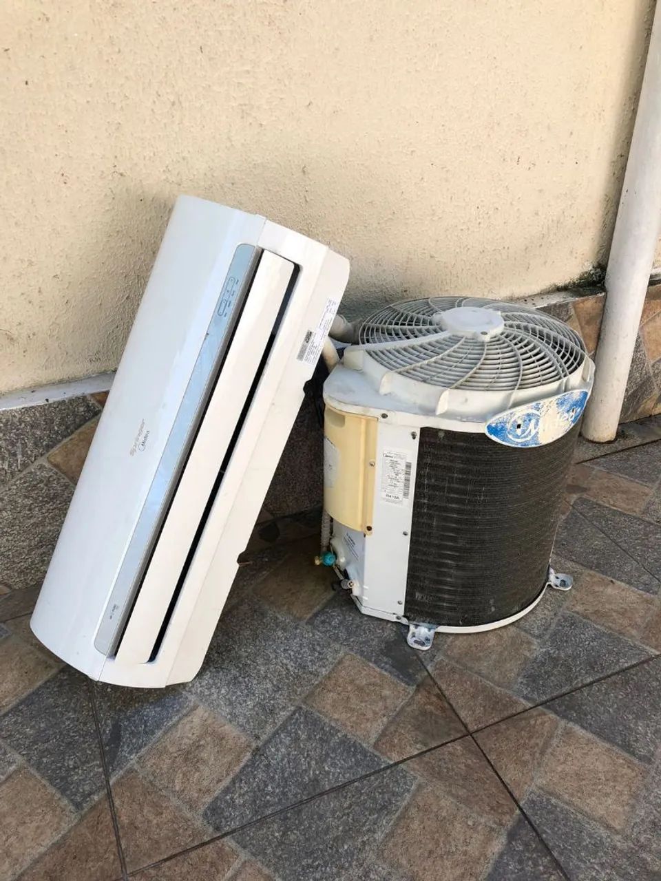 Ar condicionado split 12.000 btus + Instalação