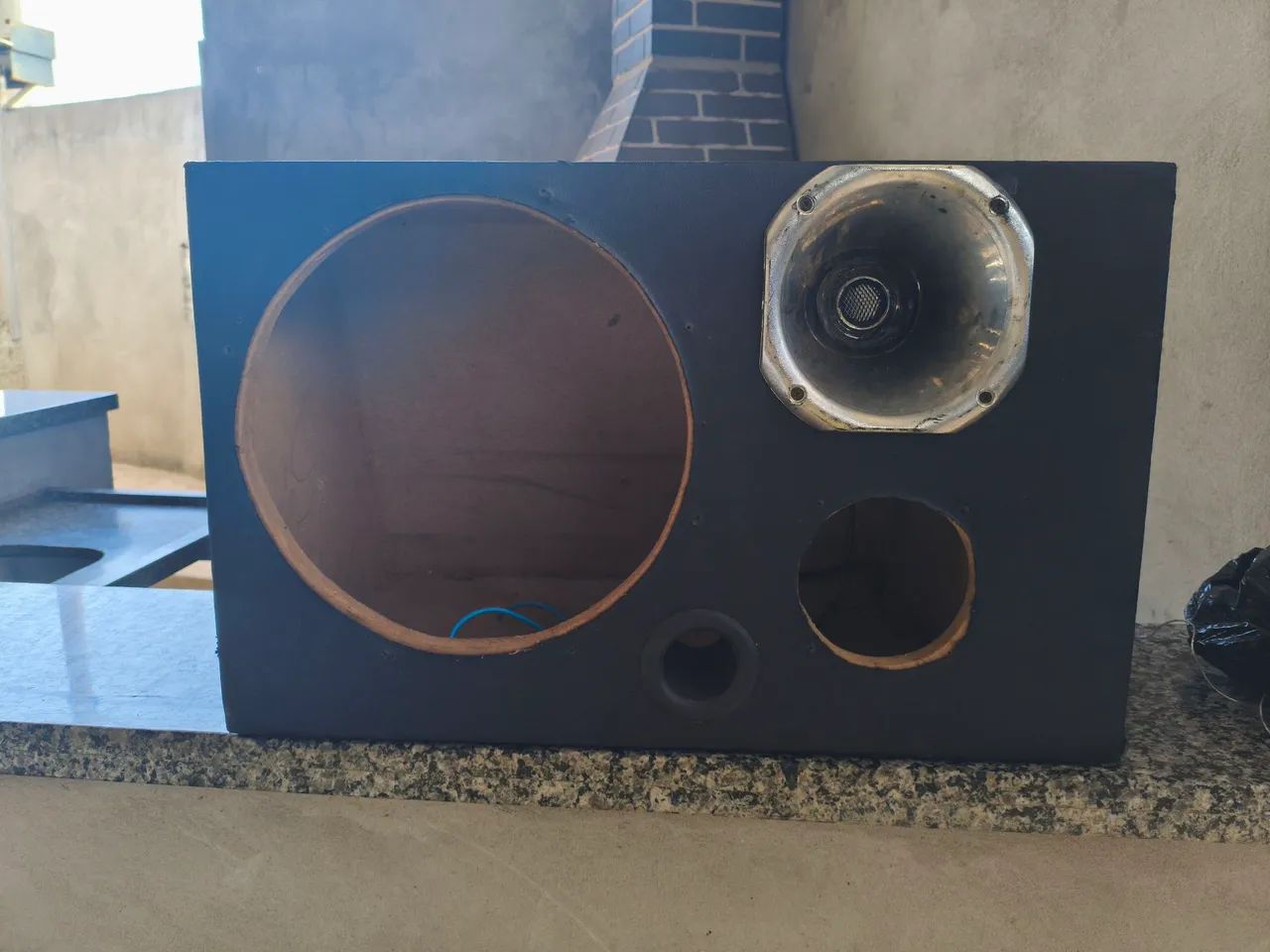Caixa trio auto