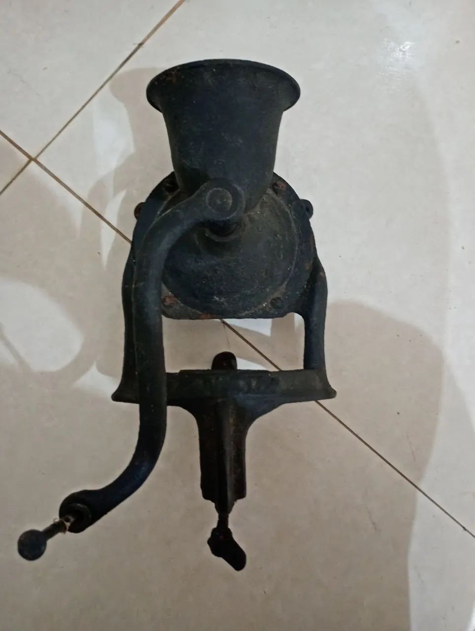 Moedor de café antigo  - Foto 2