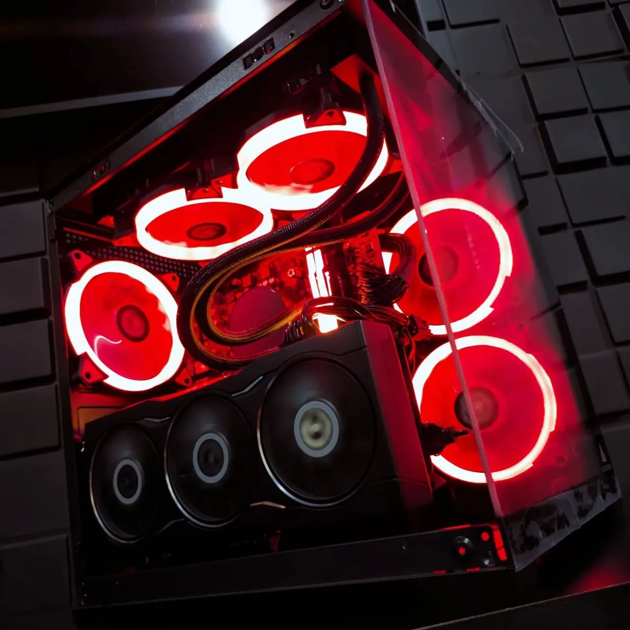 PC GAMER - RYZEN 5 8600G AM5 + RX 6750XT 12GB + 16GB DDR5 4800Mhz - Foto 2