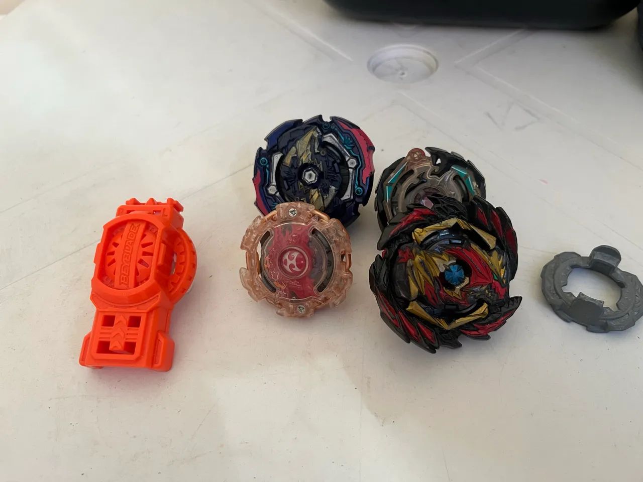 Lote beyblade Hasbro - Foto 4