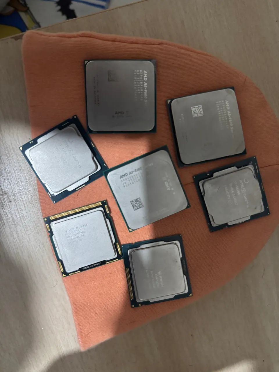 Kit Com 7 Processadores Intel E AMD (i5 10ª, i3 8ª, AM4 e Outros) - Vendo Lote Ou Avulso