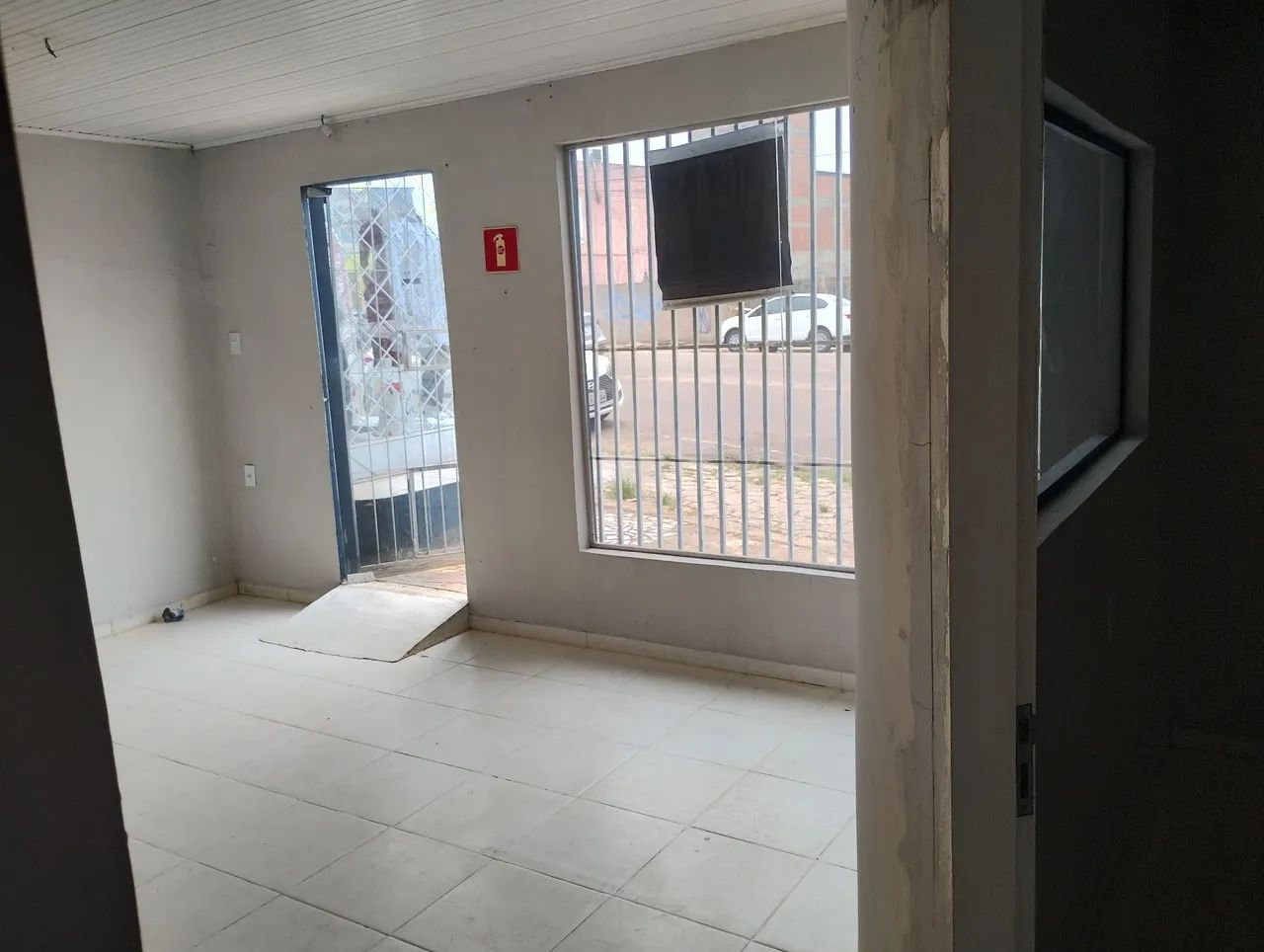 Aluga-se Ponto comercial no bosque próximo ao pronto socorro  - Foto 5