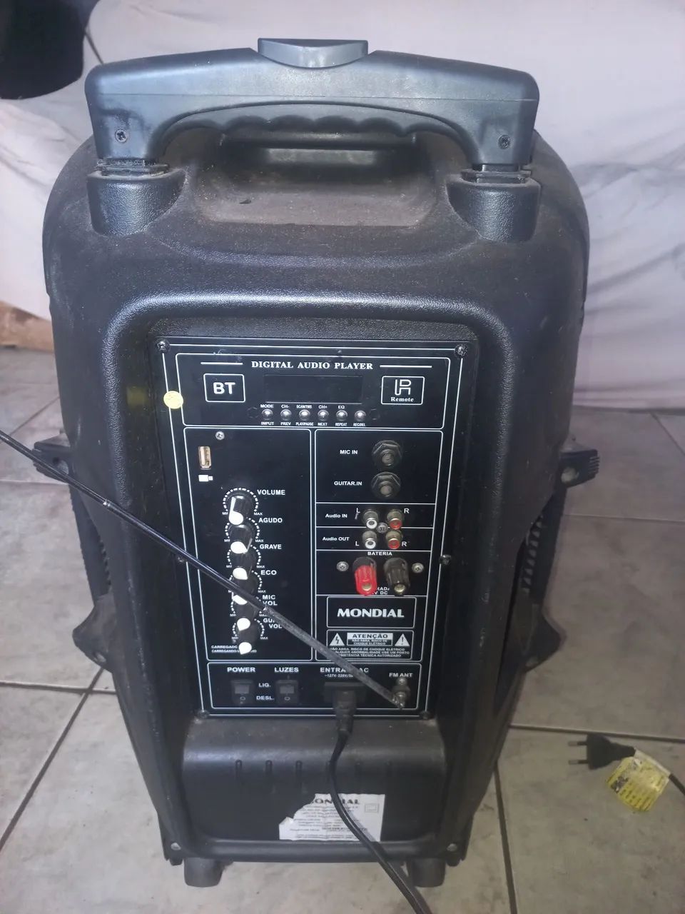 3 cxs amplificada, 2 novas e uma usada - Foto 5
