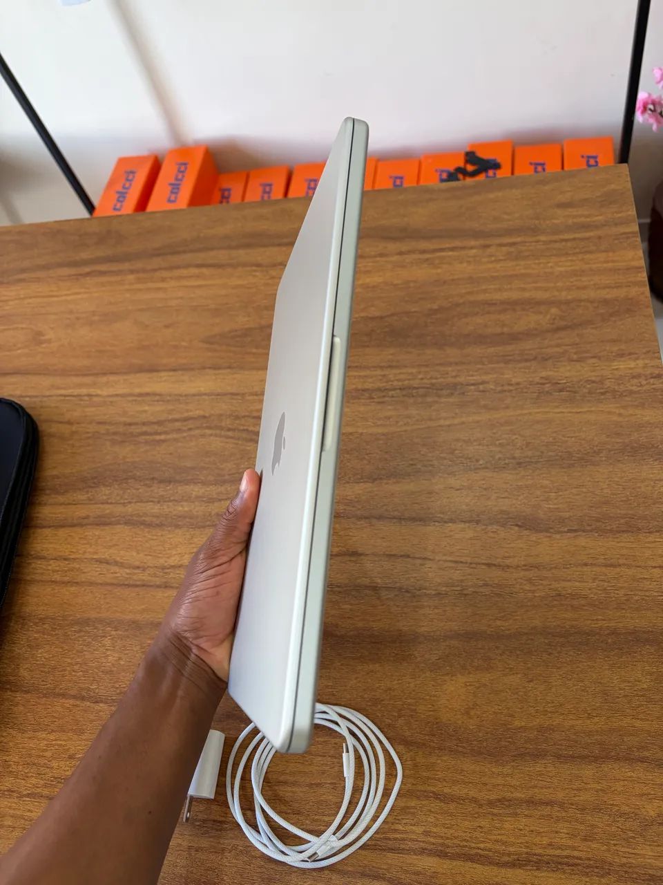 MacBook Neo 8 GB RAM 256 GB | Silver  - Foto 2