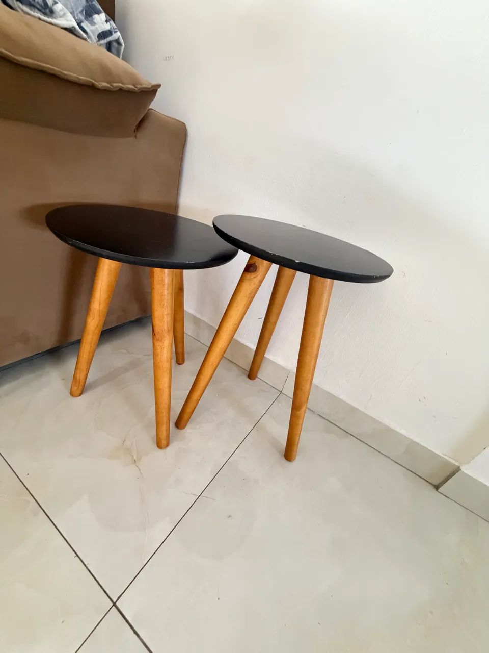 2 Mesinhas de canto  - Foto 2