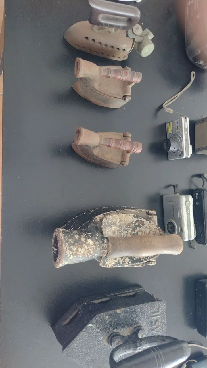 Ferro antigo de passar roupa  - Foto 3