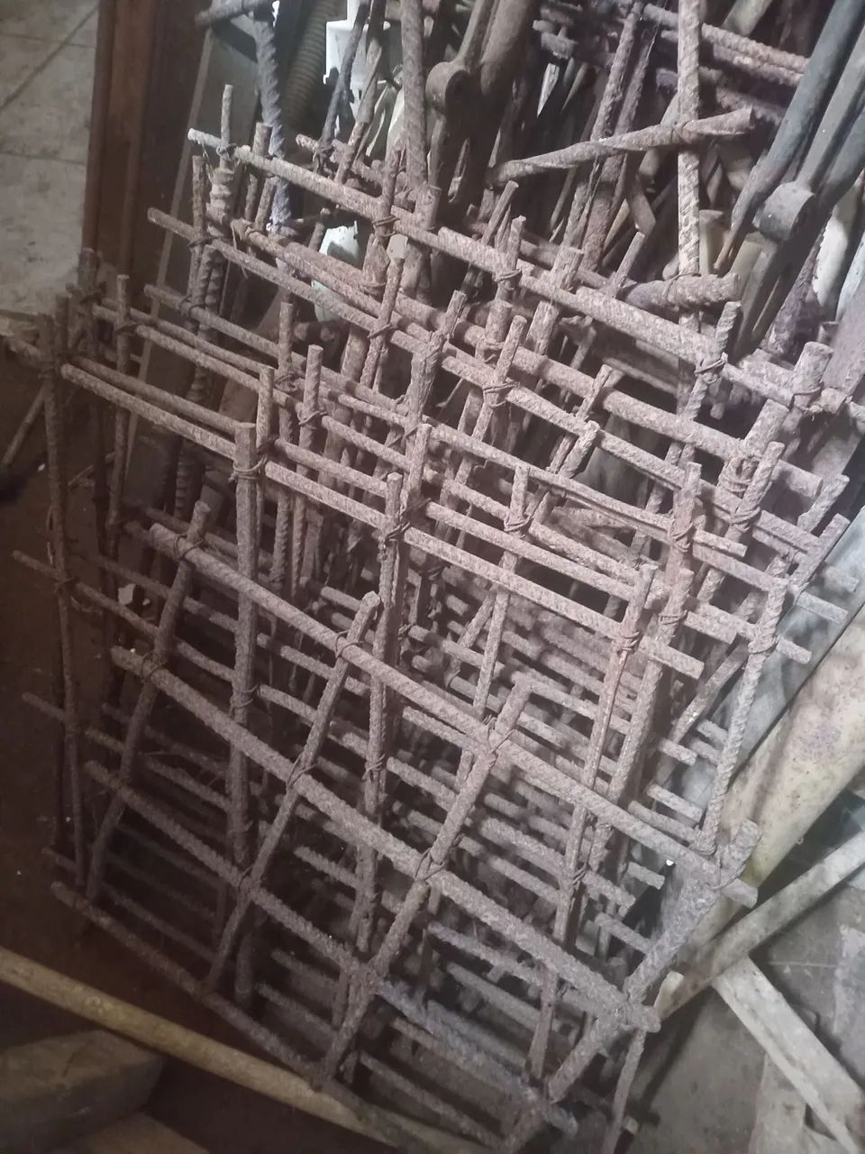 Ferragens pra construçãos 1