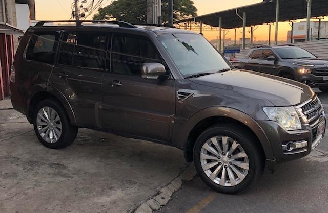 Mitsubishi Pajero Full HPE 3.2 Diesel 4x4 Aut 5P 7 Lugares - Foto 2