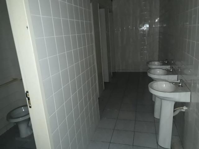 Lojão de 850m2 c/ Sobreloja e 2 Vagas no Ed. Marco, Centro - Direto com Proprietário - Foto 19