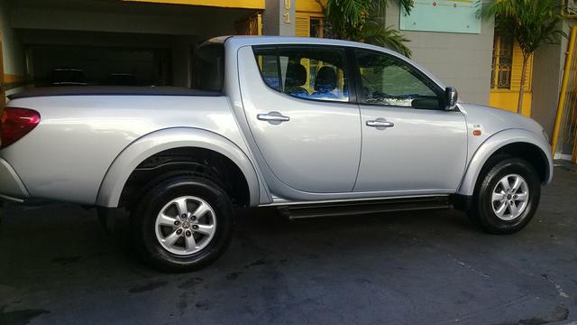Mitsubishi L200 Triton 2014 - Foto 3