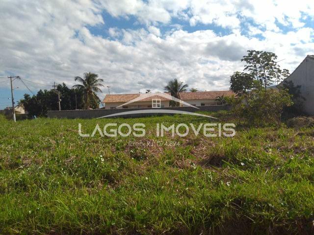 TE00017 - Terreno em Unamar de 120m² em Condomínio lado Praia