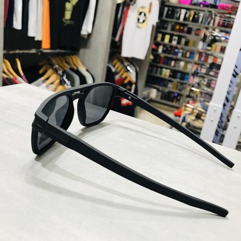 Óculos de Sol Oakley Preto Escuro Polarizado Euro - Foto 2