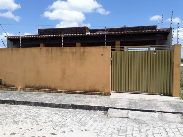 Vende-se ou Troca-se casa