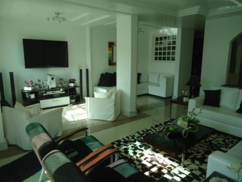 FZ00066 - Casa triplex com 04 quartos em Itapuã - Foto 4