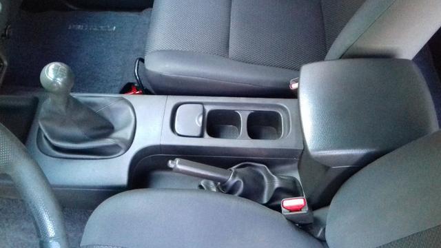 Nissan Frontier XE 4X2 - 2011/2012 - Foto 18