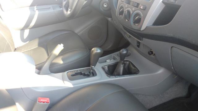 Vende-se Toyota Hilux 3.0 CD 4x4, automática SRV, ano 2006 - Foto 6