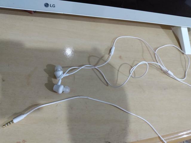 Fone de ouvido original 25$