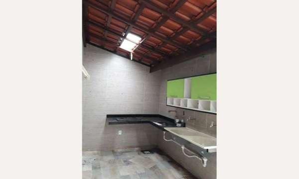 Vendo Dulplex em Vila Cosmos, 2 Quartos. Podendo Financiar.