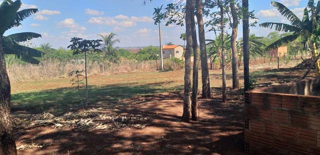 Vende-se um rancho a 10 km de Itumbiara