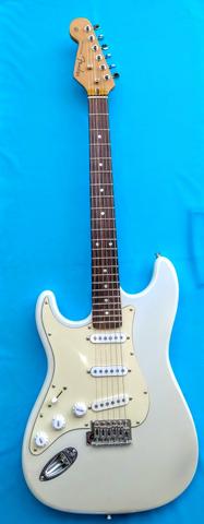 Fender Stratocaster CANHOTA
