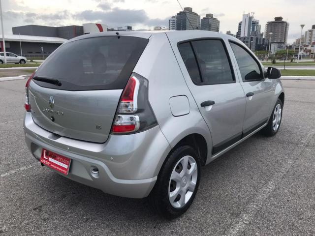 SANDERO Expression Hi-Flex 1.6 8V 5p - Foto 8