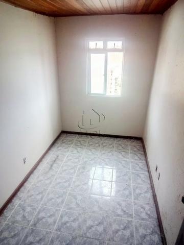 Casa Espaçosa, 2/4 reversível para 3/4, 2 Salas, Garagem, 1º Andar; em Itapuã-HC007 - Foto 17